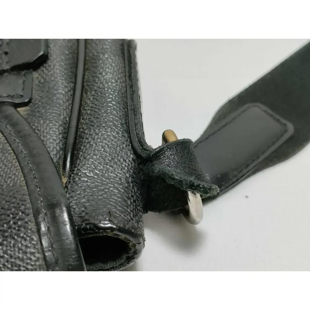 LOUIS VUITTON Damier Graphite Daniel MM Messenger Shoulder Bag N58033